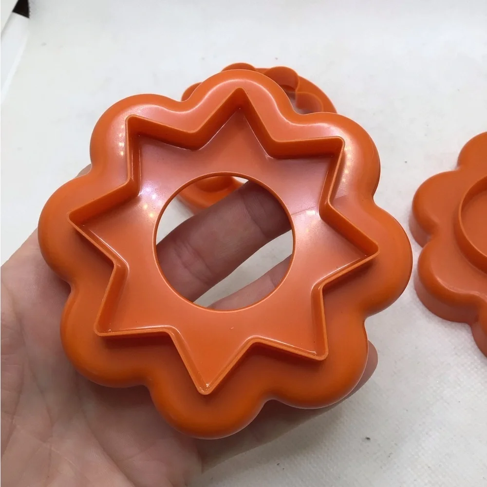 Vintage Tupperware Orange Nesting Cookie Cutters Set of 3 Flower Shapes